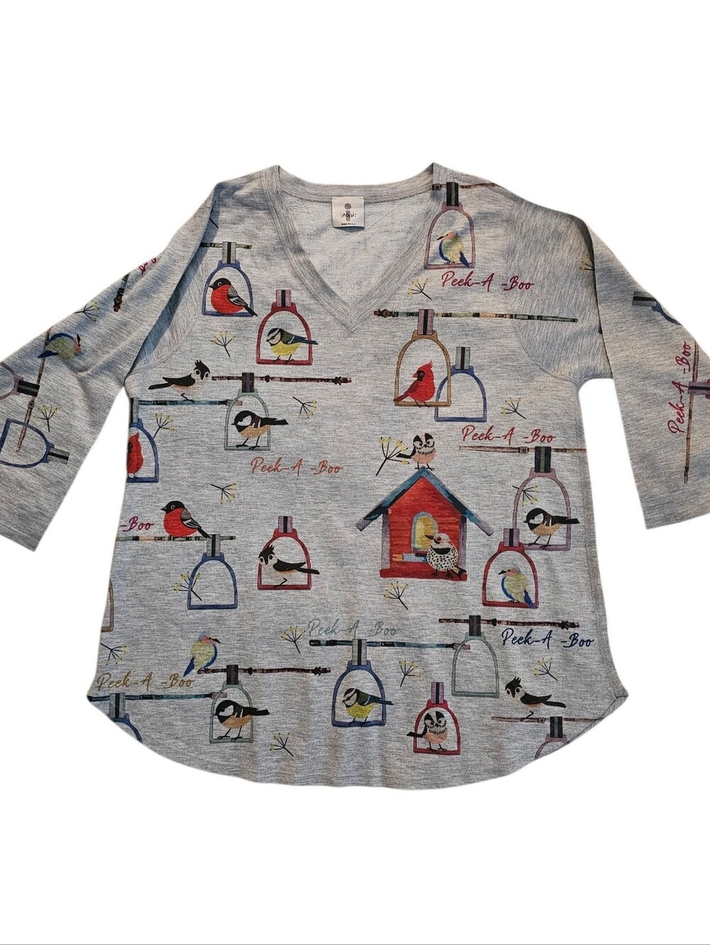 Inoah Peek-A-Boo Gray Bird Print V-Neck Pet-Themed Top. V